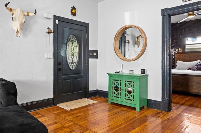 517 8TH STREET N, St Petersburg, FL 33701