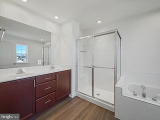 96 STAFFORD PL, Falling Waters, WV 25419
