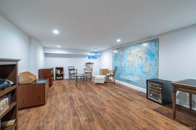 12 May Court, Rockville Centre, NY 11570
