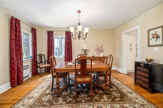12 May Court, Rockville Centre, NY 11570