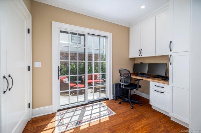12 May Court, Rockville Centre, NY 11570
