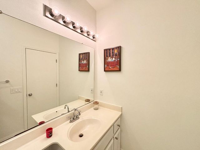 3115 Hawaii Ct, West Sacramento, CA 95691