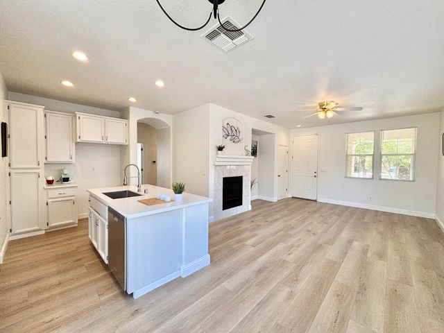3115 Hawaii Ct, West Sacramento, CA 95691