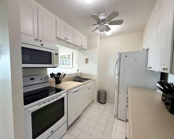 3233 NE 34th St 1120, Fort Lauderdale, FL 33308