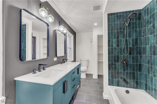 254 E 214th Street, Euclid, OH 44123