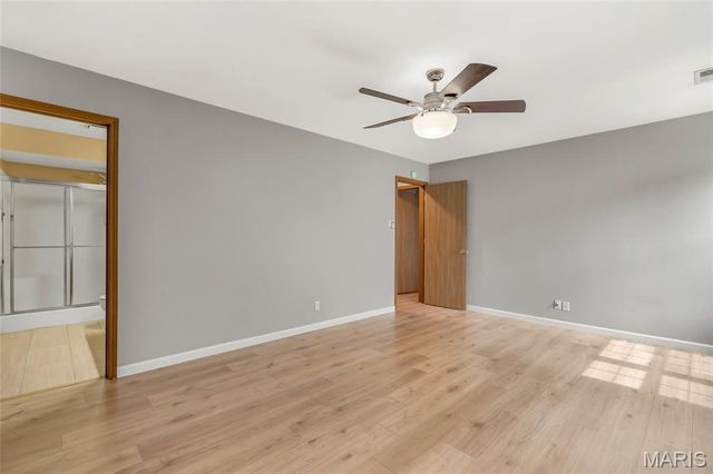 10903 Village Grove Drive D, St Louis, MO 63123