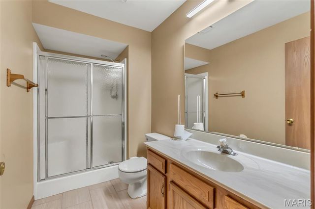 10903 Village Grove Drive D, St Louis, MO 63123