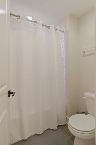 7033 Fiddlers Glen Dr, Arrington, TN 37014