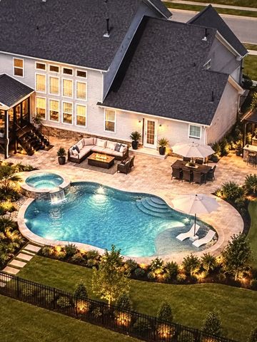 7033 Fiddlers Glen Dr, Arrington, TN 37014