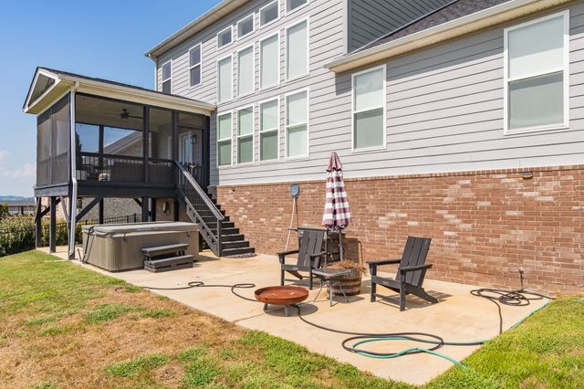 7033 Fiddlers Glen Dr, Arrington, TN 37014