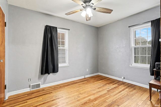 19857 Yoder Street, South Bend, IN 46614