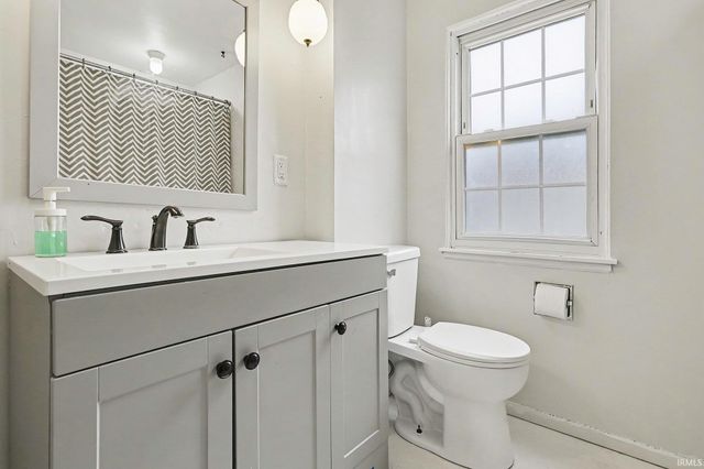 19857 Yoder Street, South Bend, IN 46614