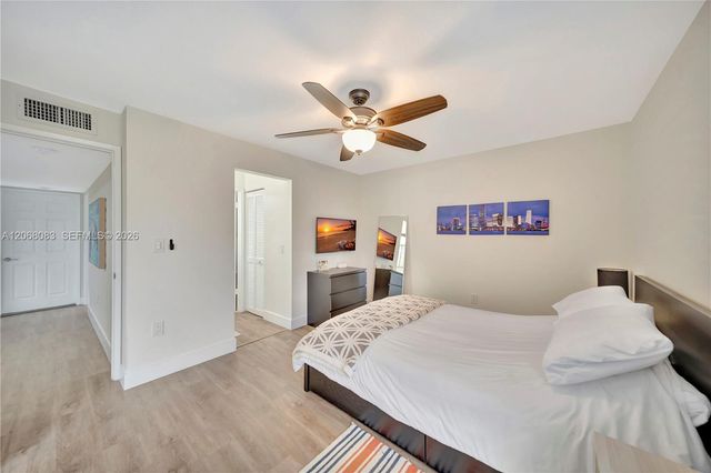 12455 SW 93rd Terrace 403T, Miami, FL 33186