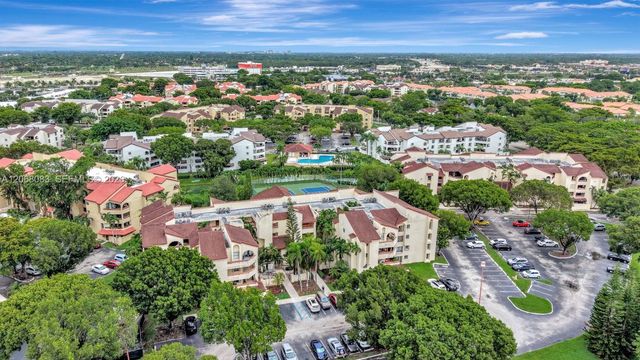 12455 SW 93rd Terrace 403T, Miami, FL 33186