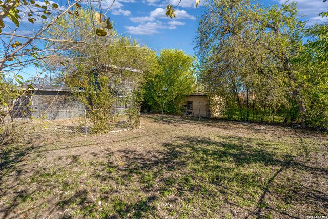 1538 THORAIN BLVD, San Antonio, TX 78201