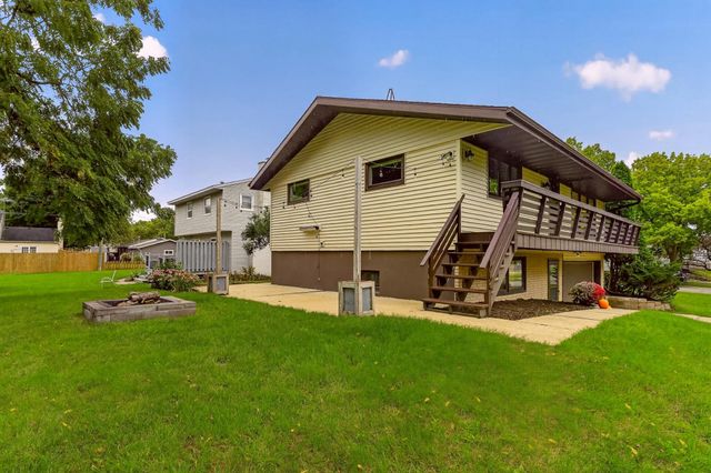 2126 10th Avenue NE, Rochester, MN 55906