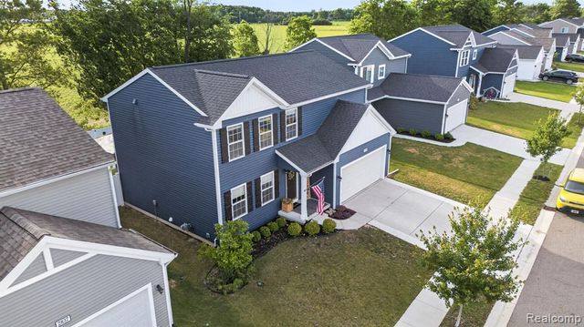 2845 Sycamore River Drive, Fowlerville, MI 48836