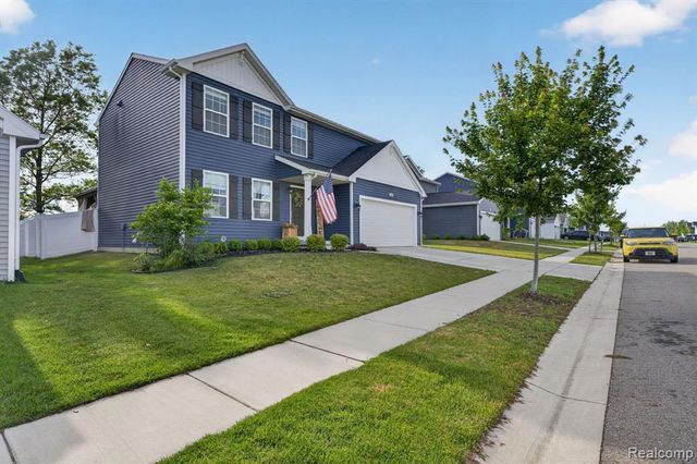 2845 Sycamore River Drive, Fowlerville, MI 48836