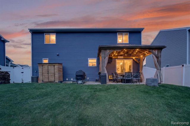 2845 Sycamore River Drive, Fowlerville, MI 48836
