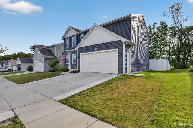 2845 Sycamore River Drive, Fowlerville, MI 48836
