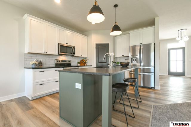 7514 Augustine Avenue, Lincoln, NE 68516