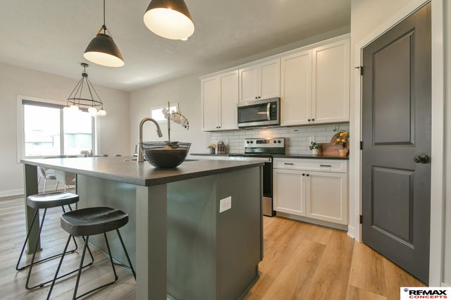 7514 Augustine Avenue, Lincoln, NE 68516
