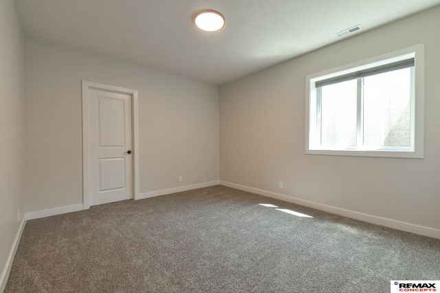 7514 Augustine Avenue, Lincoln, NE 68516