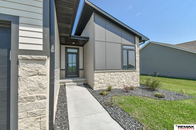 7514 Augustine Avenue, Lincoln, NE 68516