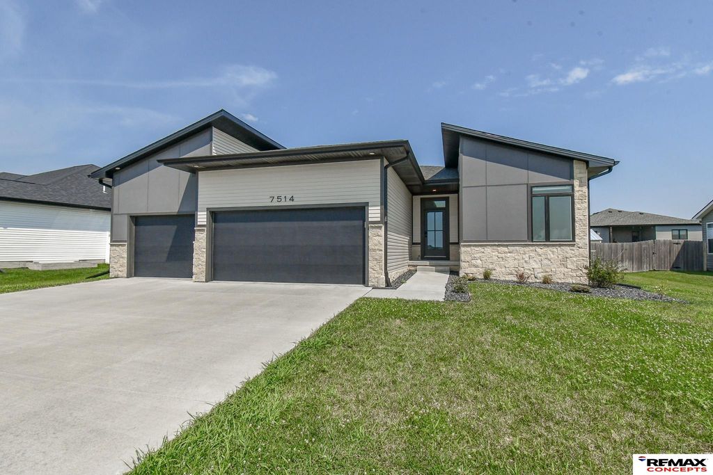7514 Augustine Avenue, Lincoln, NE 68516