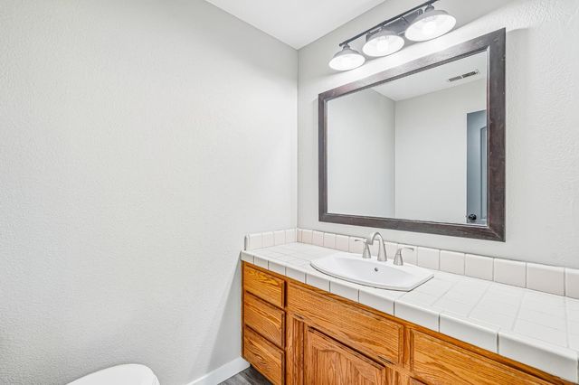 7002 Short Oak Way, Orangevale, CA 95662