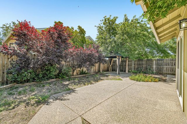 7002 Short Oak Way, Orangevale, CA 95662