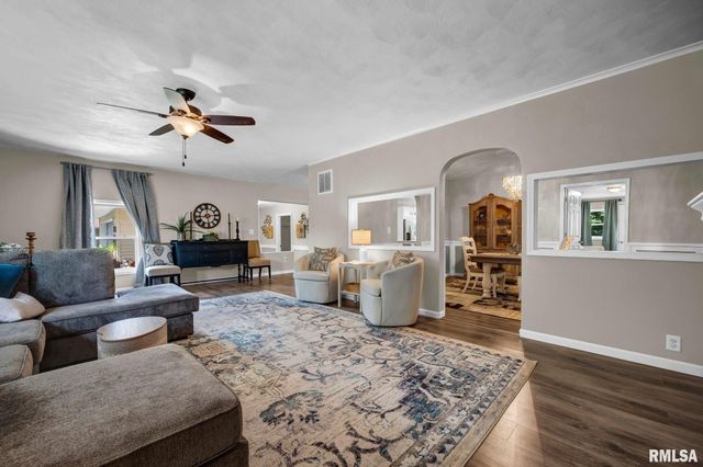 340 HAWTHORNE Circle, Creve Coeur, IL 61610