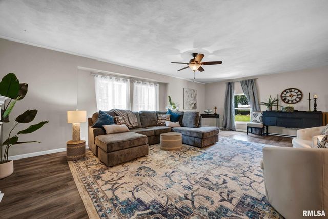 340 HAWTHORNE Circle, Creve Coeur, IL 61610