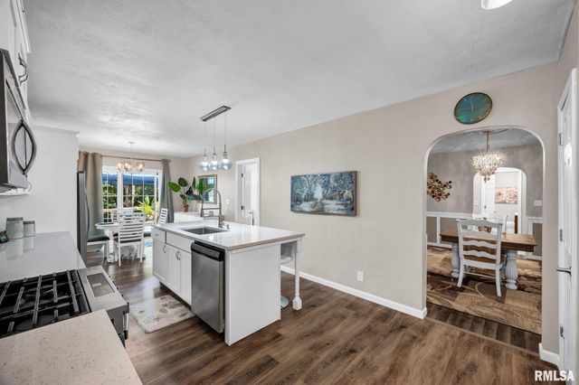 340 HAWTHORNE Circle, Creve Coeur, IL 61610