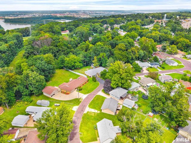 340 HAWTHORNE Circle, Creve Coeur, IL 61610