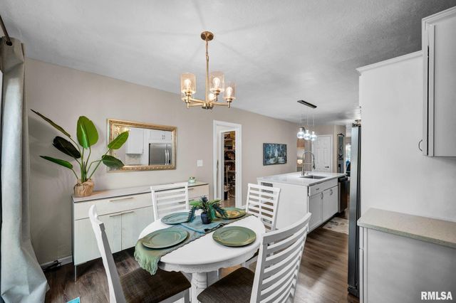 340 HAWTHORNE Circle, Creve Coeur, IL 61610