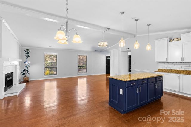 6221 Thermal Road, Charlotte, NC 28211