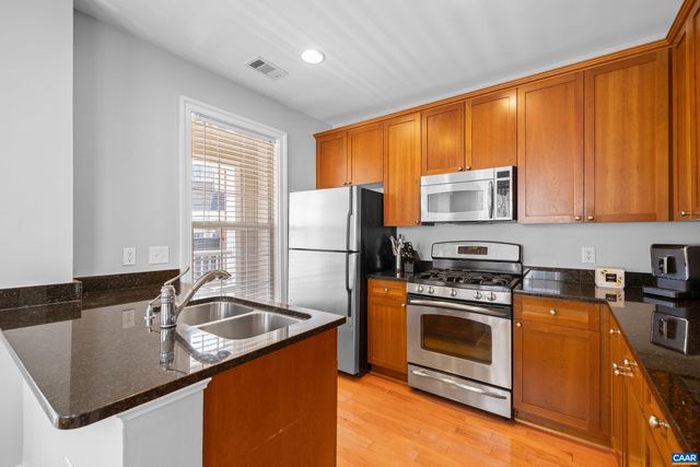 1051 Glenwood Station Ln Unit 102, Charlottesville, VA 22901