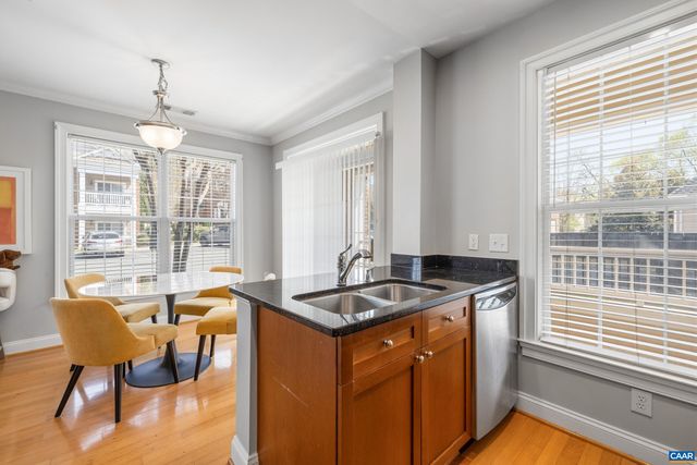 1051 Glenwood Station Ln Unit 102, Charlottesville, VA 22901