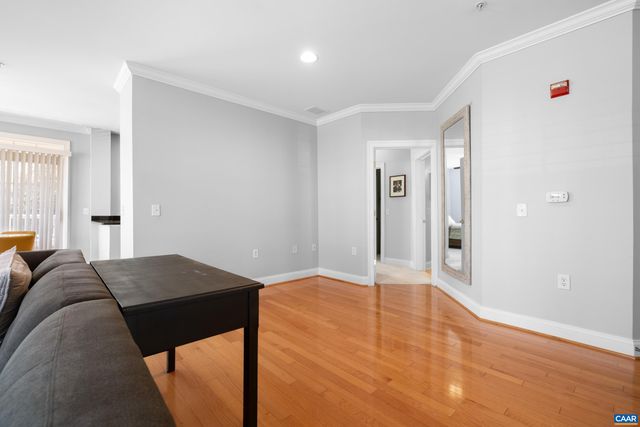1051 Glenwood Station Ln Unit 102, Charlottesville, VA 22901
