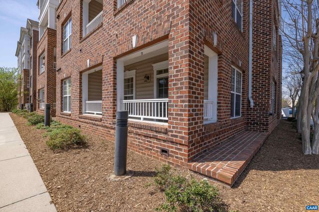 1051 Glenwood Station Ln Unit 102, Charlottesville, VA 22901