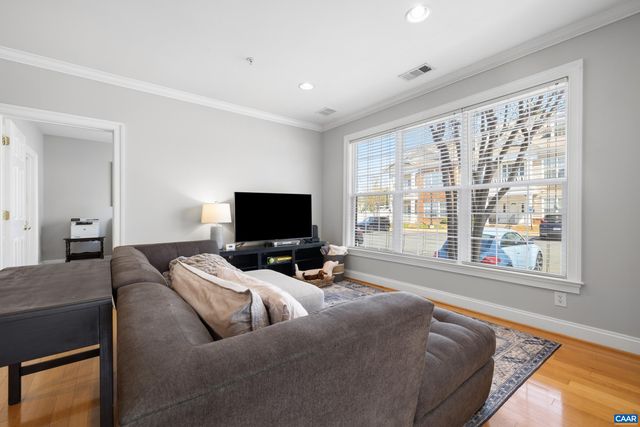 1051 Glenwood Station Ln Unit 102, Charlottesville, VA 22901