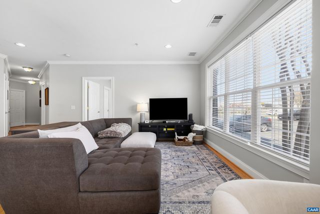 1051 Glenwood Station Ln Unit 102, Charlottesville, VA 22901