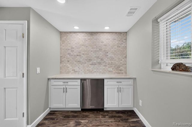 6324 Lucas Road, Flint, MI 48506