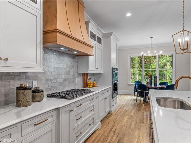 7521 Shadow Creek Drive, Summerfield, NC 27358
