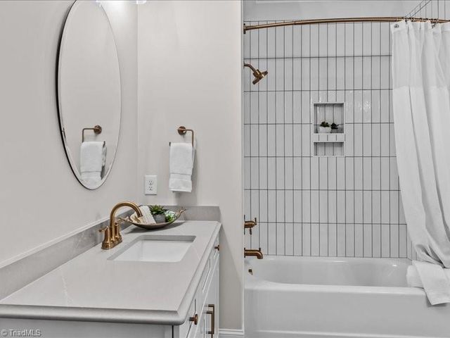 7521 Shadow Creek Drive, Summerfield, NC 27358