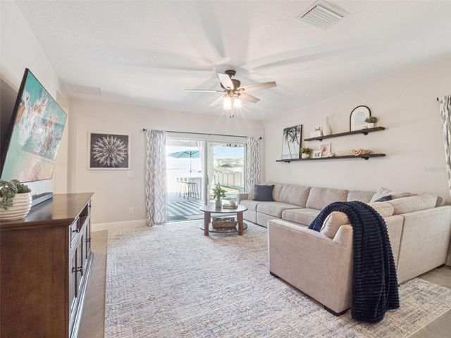 1040 GOLDEN DAWN LOOP, Minneola, FL 34715