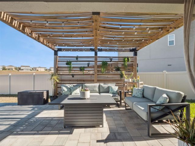 1040 GOLDEN DAWN LOOP, Minneola, FL 34715