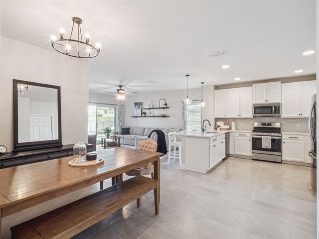 1040 GOLDEN DAWN LOOP, Minneola, FL 34715