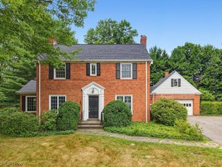 7250 Brecksville Road, Independence, OH 44131